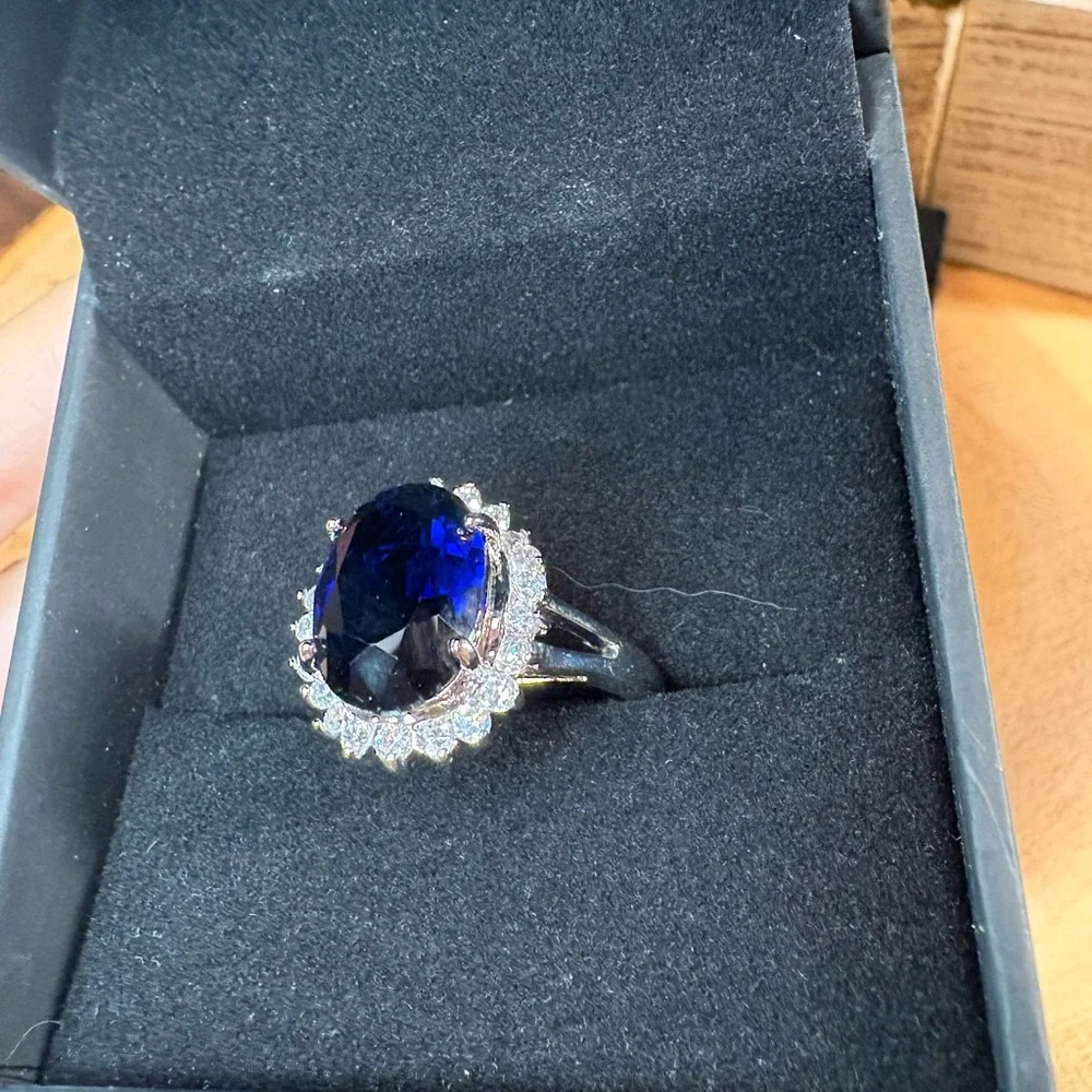 Avon 925 Princess Diana Ring 💙